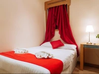London Plaza Serviced Apartments
