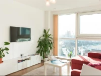 Modern Apartment Riverside Top Floor