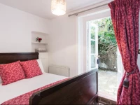 Finborough Road Apartment