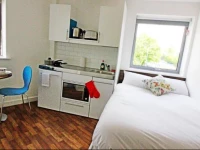 Luton: Cosy Clean Safe Studio | P21