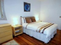 Travelling Light Apartments @ The Edge