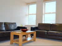 Pelican House Newbury Apartment