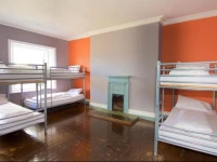 Albatross Backpackers In!