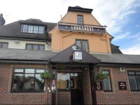 Longshoot Inn by Good Night Inns