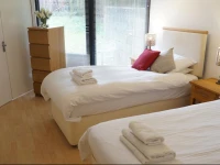 Apartments in Oxford - Thackley