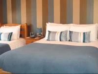 Rosebank Guest House 3*