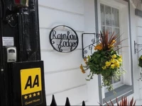 Rainbow Lodge Guest House