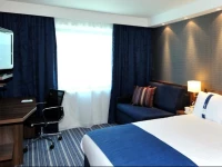 Holiday Inn Express London Heathrow T5
