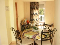 Apartamentos Gardenias 3000