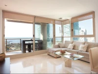 Akira Flats Diagonal Mar Apartments