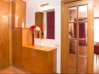 Apartment Red Special