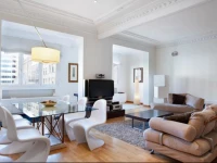 Days in Barcelona - Paseo de Gracia