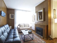 Gran Via Borrell Flat