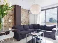 Inside Barcelona Apartments Sants
