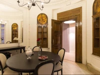 Izaila Plaza Catalunya