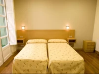 Roquefer Bilbao Central Rooms