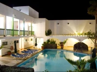 Aparthotel Esquinzo Y Monte Del Mar