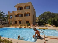 Cases de Cala Ferrera