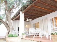 Cozy Marine Villa Next To The Beach