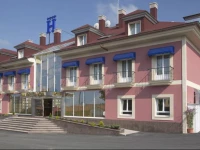 Hotel Villa de GijГіn