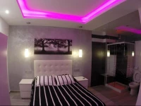 Conil Red-Black Apartment