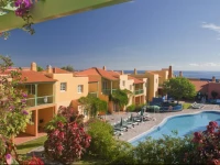 Apartamentos La Caleta