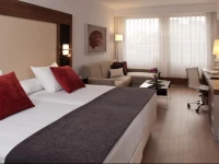 Courtyard by Marriott Madrid Princesa