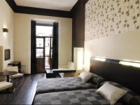 Hostal Alhambra Suites