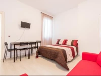 Village Apartments MalasaГ±a