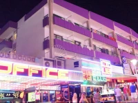 Coconut Apartments - Adults Only