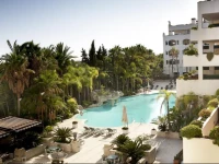 Apartamentos Guadalpin Boutique 2*