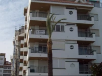 Apartamentos Papa Luna 3000