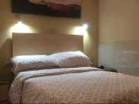 Sunny Rooms Guesthouse - Gay Men Only