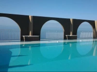 La Muralla Apartamentos