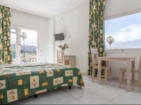 Apartamentos La Carabela