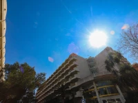 Different Internacional