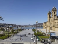 Playa de La Concha 4 Apartment by FeelFree Rentals