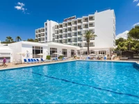 Globales Lord Nelson Only Adults