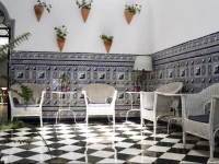 La Central Sevilla 1*