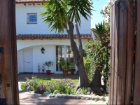 Cute house with swimming pool