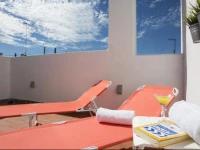 SingularStays Mosaic