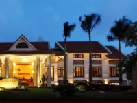 Golden Coast Resort & Spa 4*