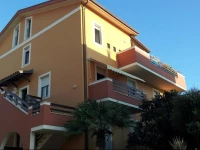 PГ  Blanc Apartments