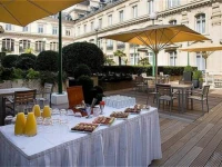 Crowne Plaza Paris Republique 4*