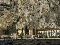 Campione Surf House Tender