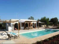 Cisternino Villa in Olive Groove