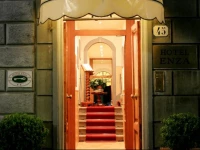 Hotel Enza