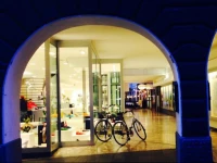 City Apartments Portico