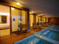 Laqua Charme & Boutique