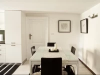 Temporary House - Fashion District 2